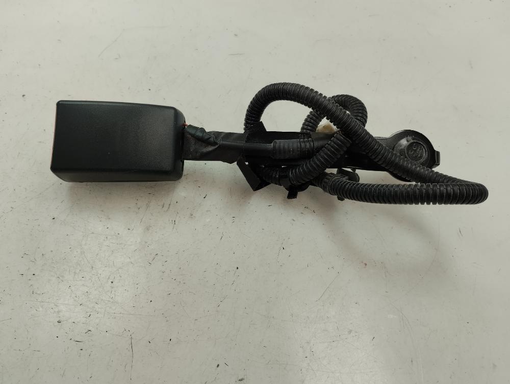ANCLAJE CINTURON DELANTERO IZQUIERDO HYUNDAI I40 1.7 CRDI MT 141CV