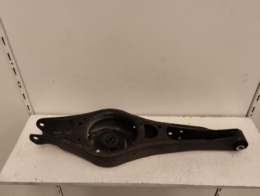 BRAZO SUSPENSION INFERIOR TRASERO DERECHO VOLKSWAGEN PASSAT 2.0 TDI 4MOTION DSG 170CV