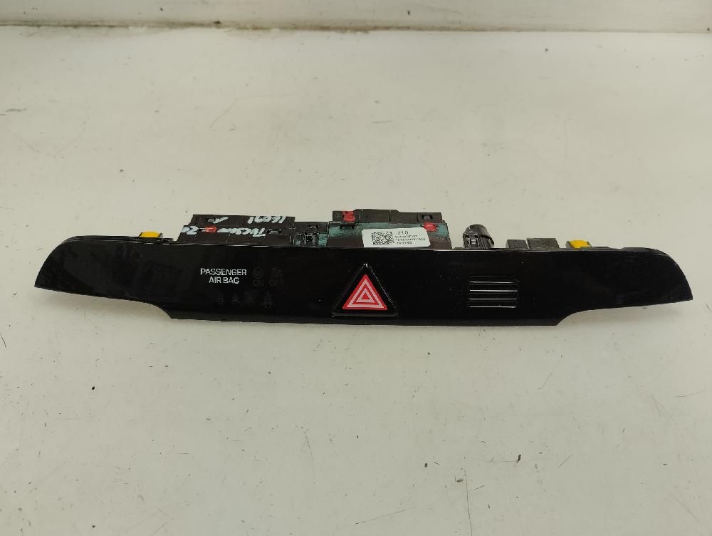 WARNING HYUNDAI TUCSON 1.6 MT 132CV