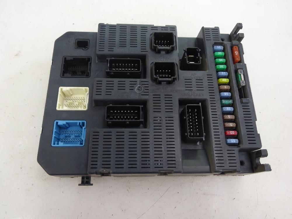 CAJA RELES FUSIBLES CITROEN C4 2008 1.6 HDI MT 90CV