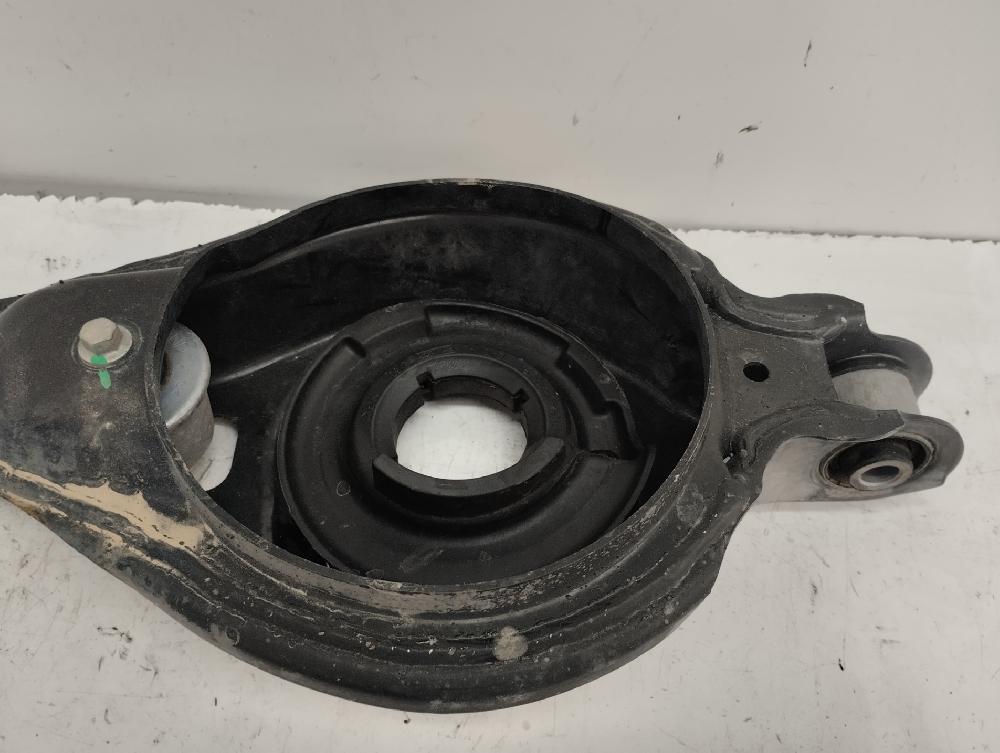 BRAZO SUSPENSION INFERIOR TRASERO DERECHO FORD KUGA 1.5 120CV | 88KW, GASOLINA, MT, ACCIONAMIENTO DELANTERO