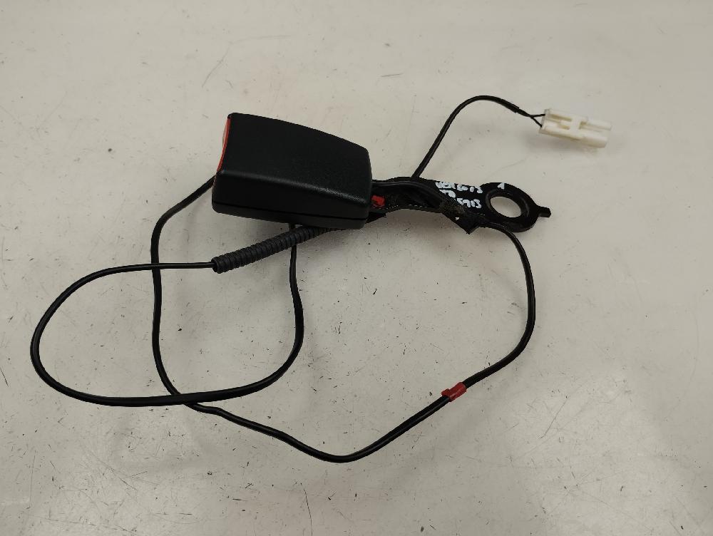ANCLAJE CINTURON TRASERO DERECHO TOYOTA VERSO 1.6 MT 132CV | 97KW