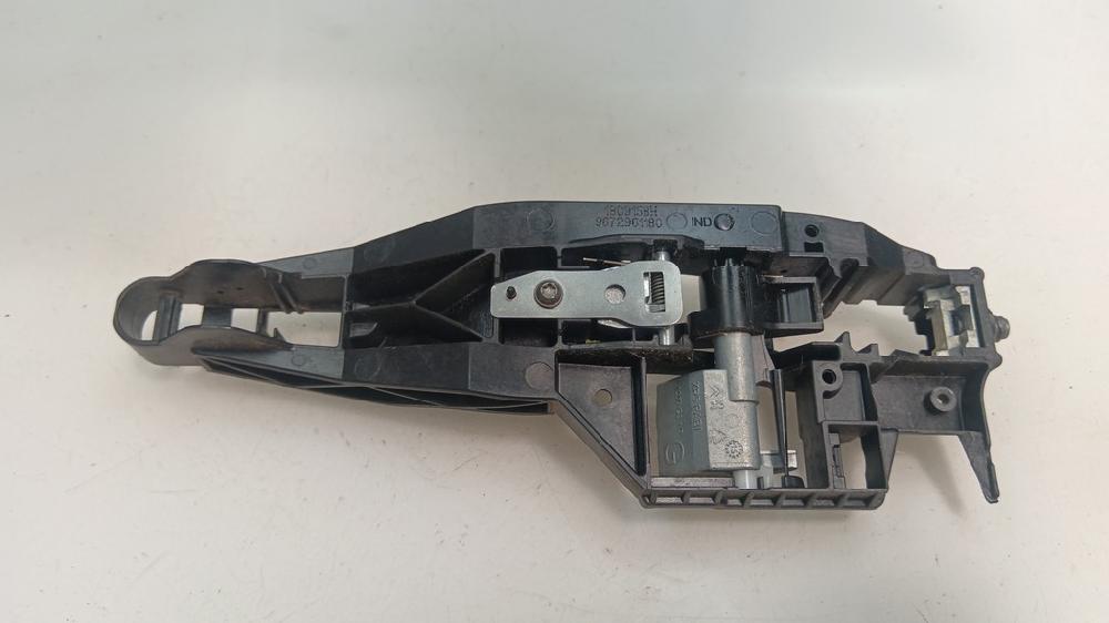 SOPORTE MANETA EXTERIOR PUERTA TRASERA IZQUIERDA PEUGEOT 208 1.2 VTI ETG 82CV