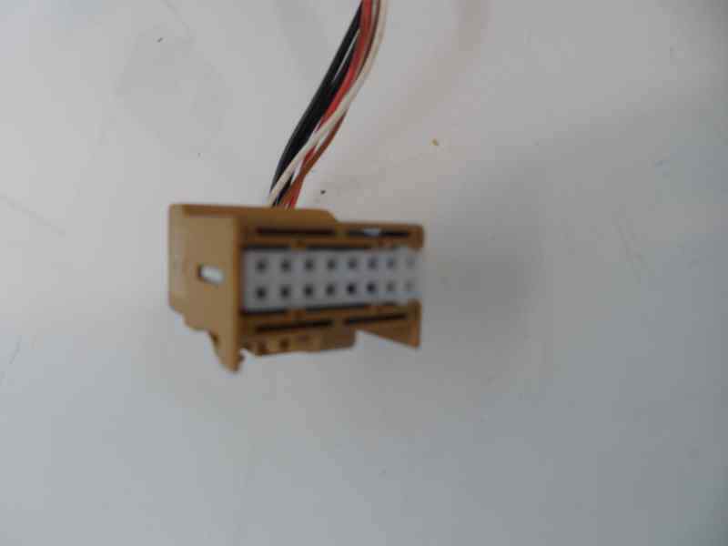 RETROVISOR DERECHO AUDI A4 1.9 TDI MT QUATTRO 116CV