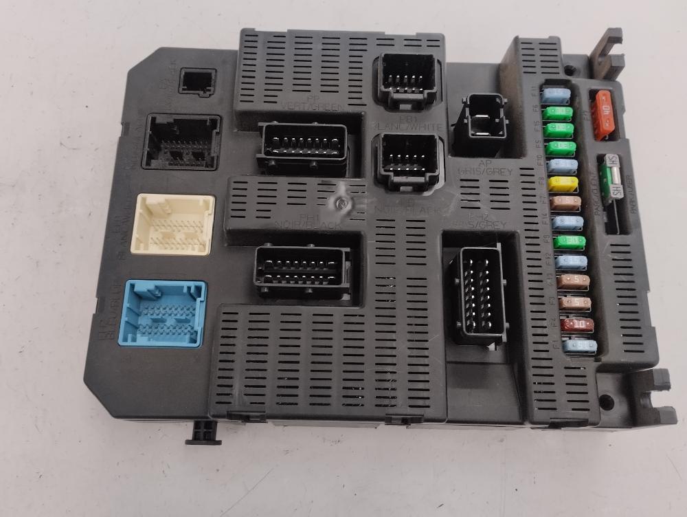 CAJA RELES FUSIBLES PEUGEOT 207 2006 1.6 HDI MT 109CV
