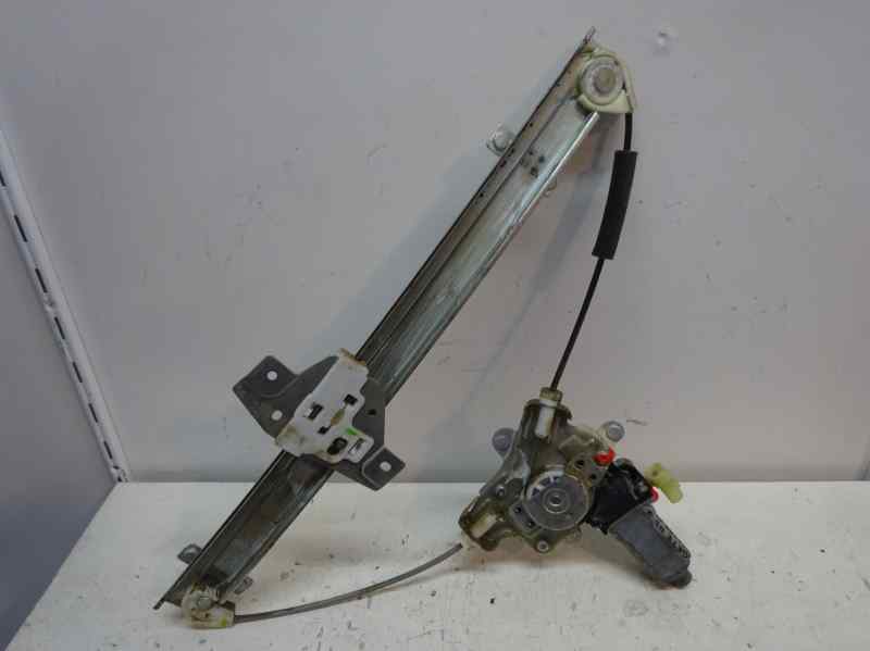 ELEVALUNAS DELANTERO DERECHO HYUNDAI GETZ 1.1 MT 67CV