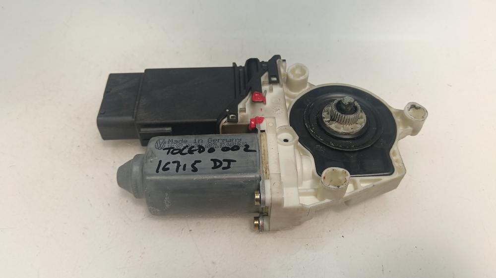 MOTOR ELEVALUNAS DELANTERO IZQUIERDO SEAT TOLEDO 1.9 TD MT 110CV