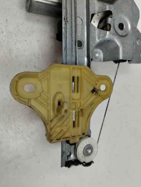 ELEVALUNAS TRASERO DERECHO RENAULT CLIO 0.9 TSE MT 90CV