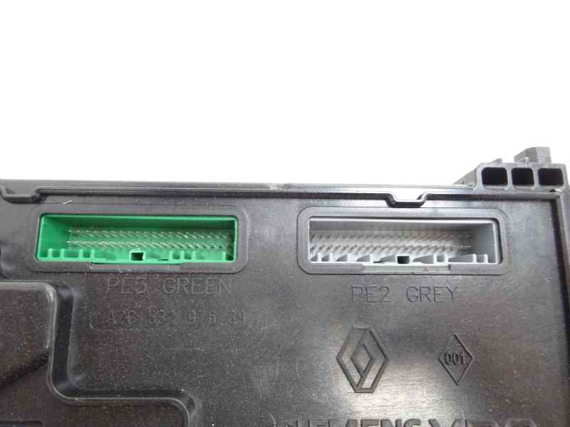 CAJA RELES FUSIBLES RENAULT LAGUNA 2008 2.0 DCI MT 150CV