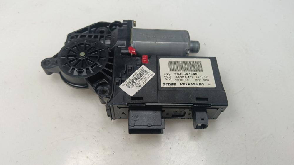 MOTOR ELEVALUNAS DELANTERO DERECHO PEUGEOT 307 2.0 HDI MT 90CV