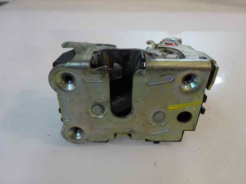CERRADURA PUERTA DELANTERA DERECHA RENAULT KANGOO 1.5 DCI MT 68CV