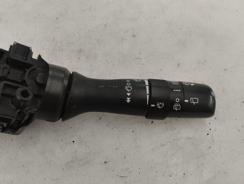 MANDO LIMPIA TOYOTA VERSO 2.0 D-4D MT 128CV