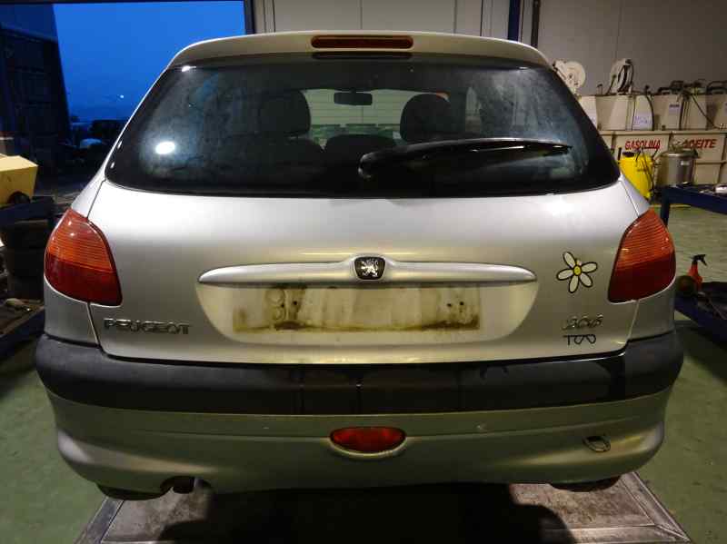 CAJA RELES FUSIBLES PEUGEOT 206 1.9 D MT 70CV