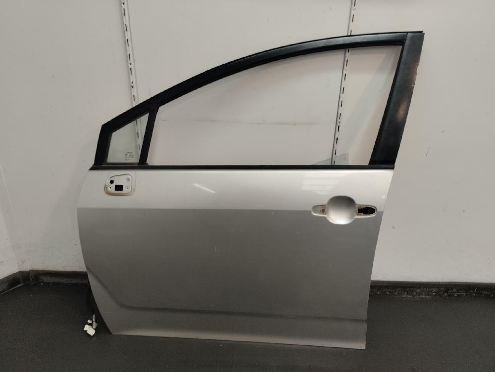 PUERTA DELANTERA IZQUIERDA TOYOTA COROLLA VERSO 2.2 TD MT 136CV