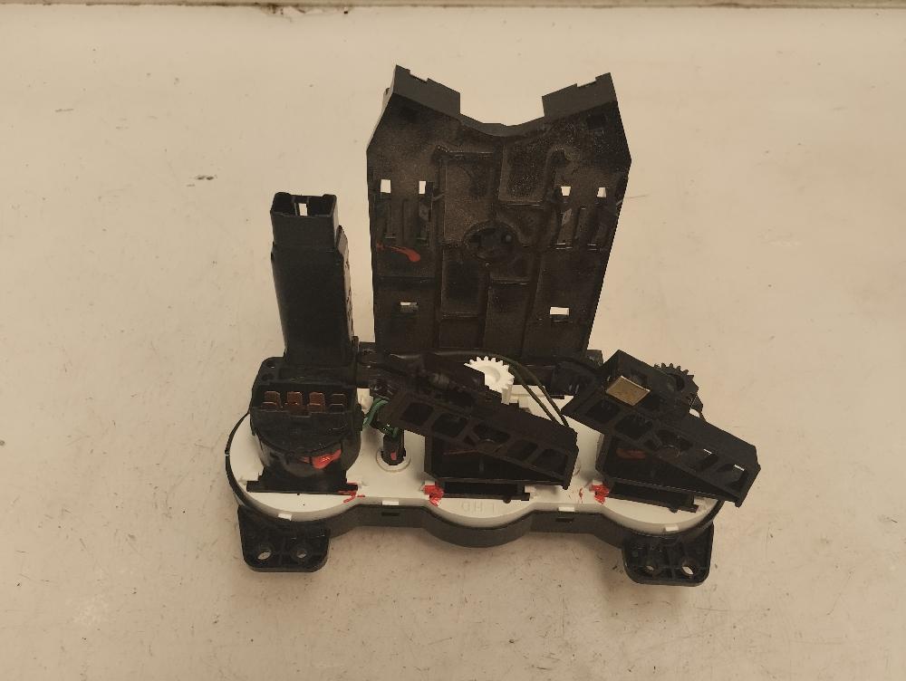 MANDO CALEFACCION AIRE ACONDICIONADO HYUNDAI ACCENT 1.3 MT 86CV | 63KW