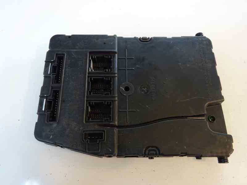 CAJA RELES FUSIBLES RENAULT SCENIC 1.9 DCI MT 120CV