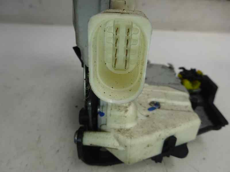 CERRADURA PUERTA TRASERA IZQUIERDA AUDI A4 2.0 TDI MT QUATTRO 140CV