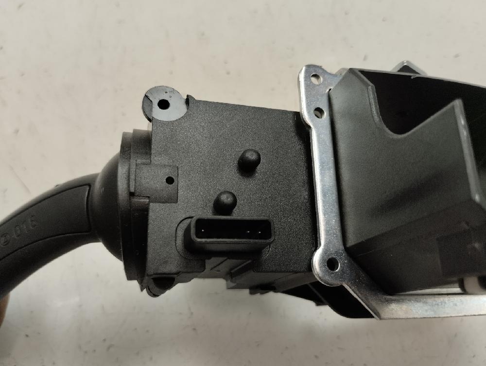 MANDO INTERMITENTES AUDI A4 2.0 MT 131CV