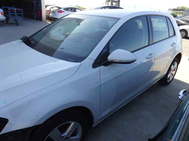 LUZ INTERIOR VOLKSWAGEN GOLF 2015 1.6 MT 110CV | 81KW