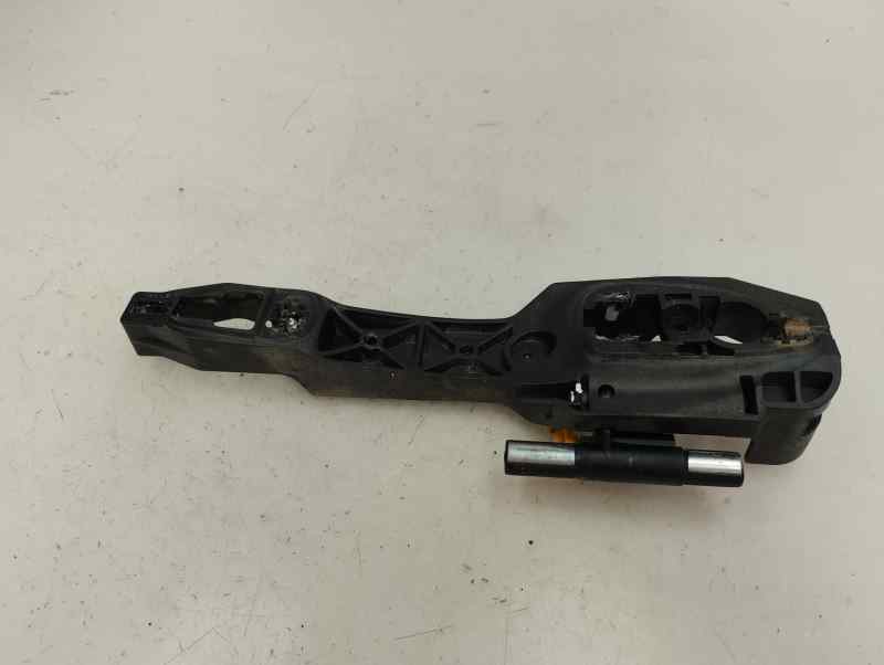 SOPORTE MANETA EXTERIOR PUERTA TRASERA DERECHA HYUNDAI I10 1.0 MT 67CV | 49KW
