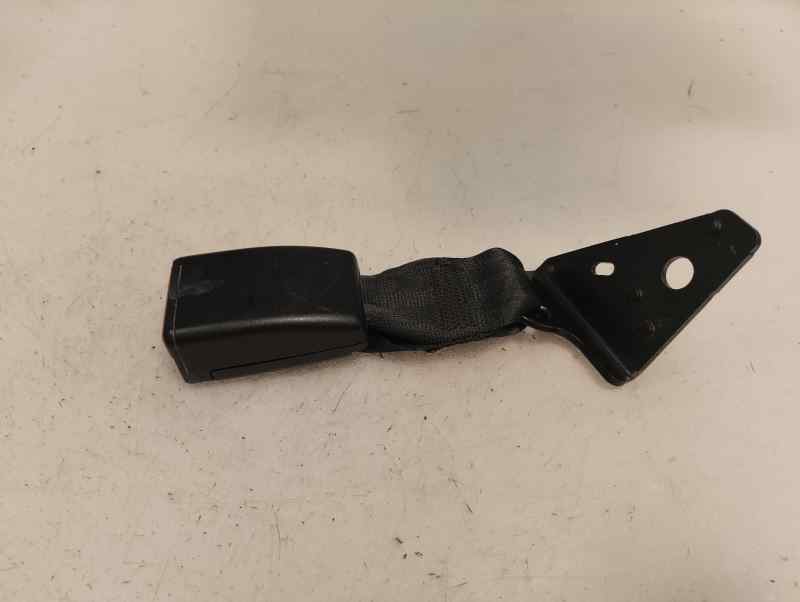 ANCLAJE CINTURON TRASERO IZQUIERDO PEUGEOT 208 1.2 MT 110CV | 81KW