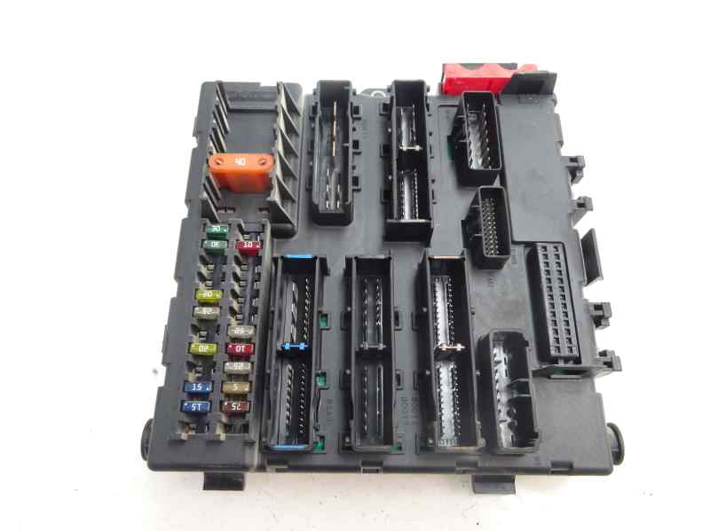 CAJA RELES FUSIBLES OPEL VECTRA 2004 2.2 DTI MT 125CV | 92KW