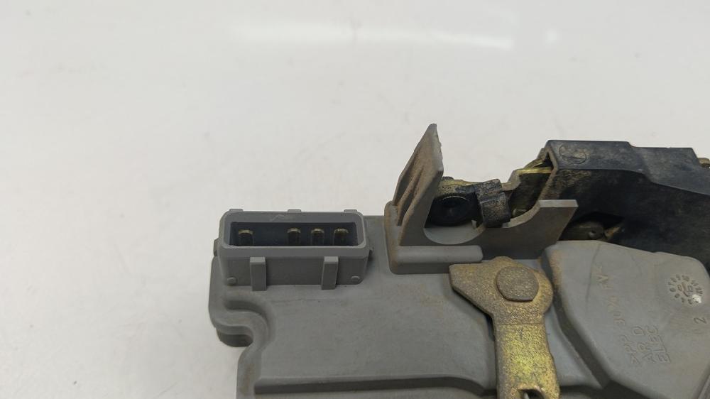 CERRADURA PUERTA TRASERA DERECHA PEUGEOT 206 1.9 MT 69CV | 51KW
