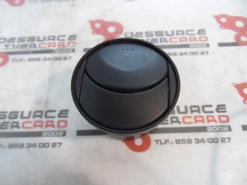 REJILLA AIREADORA MAZDA 2 1.3 MT 75CV