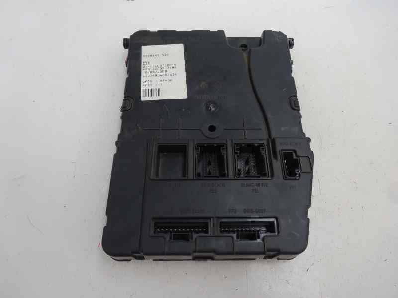 CAJA RELES FUSIBLES RENAULT MEGANE 1.9 DCI MT 130CV