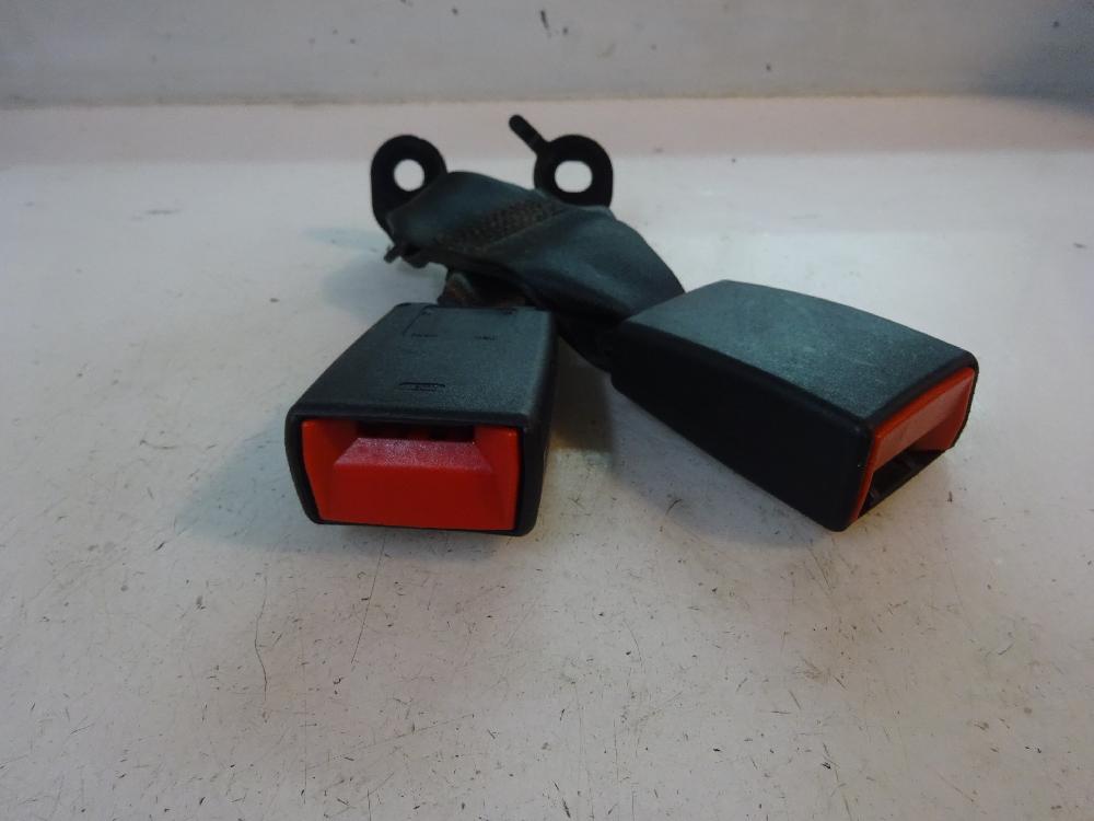 ANCLAJE CINTURON TRASERO IZQUIERDO CITROEN C3 1.6 HDI MT 92CV