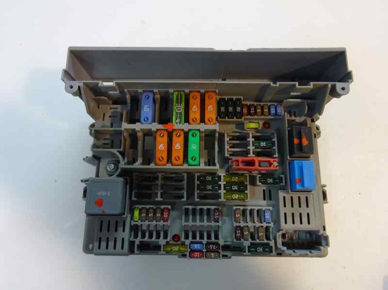 CAJA RELES FUSIBLES BMW SERIE 3 2.0 320D MT 163CV