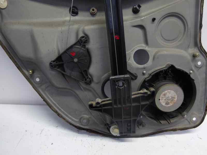 ELEVALUNAS TRASERO DERECHO VOLKSWAGEN GOLF 1.9 TDI 4MOTION MT 150CV | 110KW