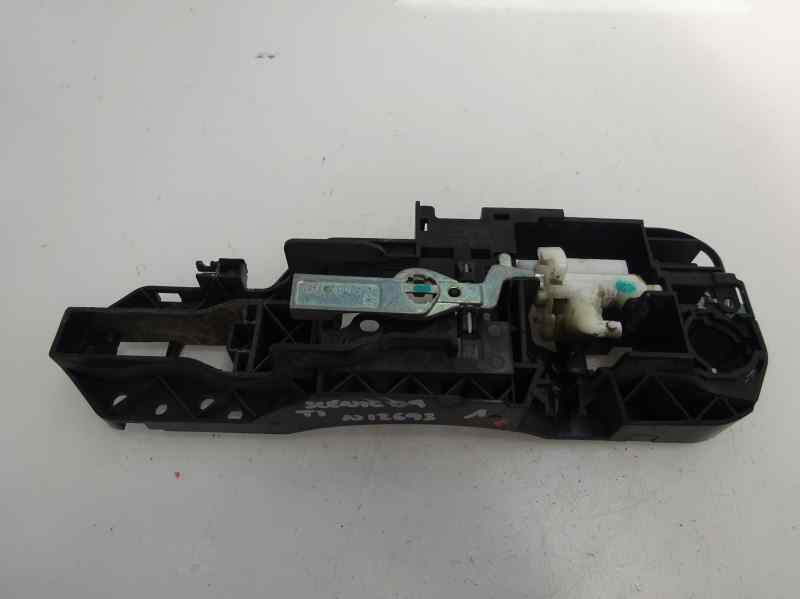 SOPORTE MANETA EXTERIOR PUERTA TRASERA IZQUIERDA RENAULT SCENIC 1.5 DCI MT 106CV