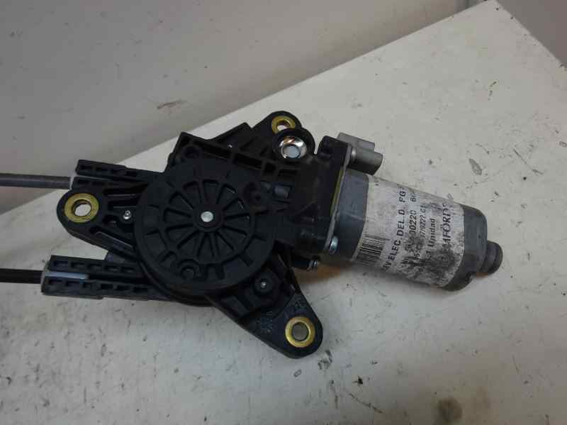 ELEVALUNAS DELANTERO DERECHO PEUGEOT 306 2.0 MT HDI 90CV