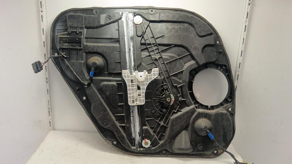 ELEVALUNAS TRASERO DERECHO KIA CARENS 1.6 MT 135CV | 99KW