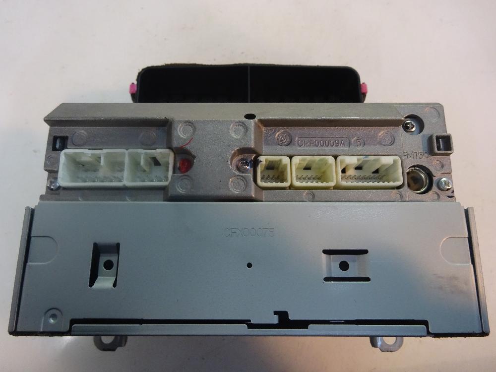 SISTEMA AUDIO RADIO CD TOYOTA YARIS 1.3 MT 87CV | 64KW
