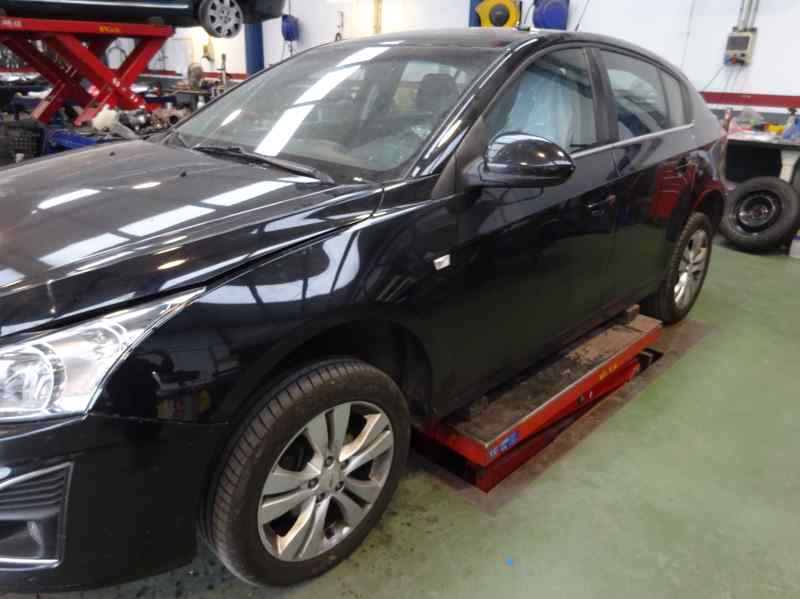 CAPOT CHEVROLET CRUZE 2012 2.0 TD MT 163CV