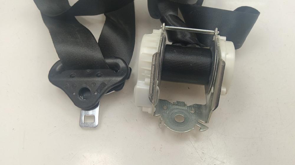 CINTURON SEGURIDAD TRASERO DERECHO CITROEN C4 CACTUS 1.2 MT 110CV | 81KW
