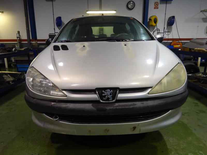 CAJA RELES FUSIBLES PEUGEOT 206 1.9 D MT 70CV
