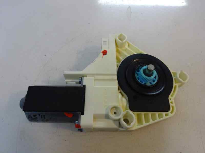 MOTOR ELEVALUNAS TRASERO DERECHO AUDI A5 2.0 TDI MULTITRONIC 143CV