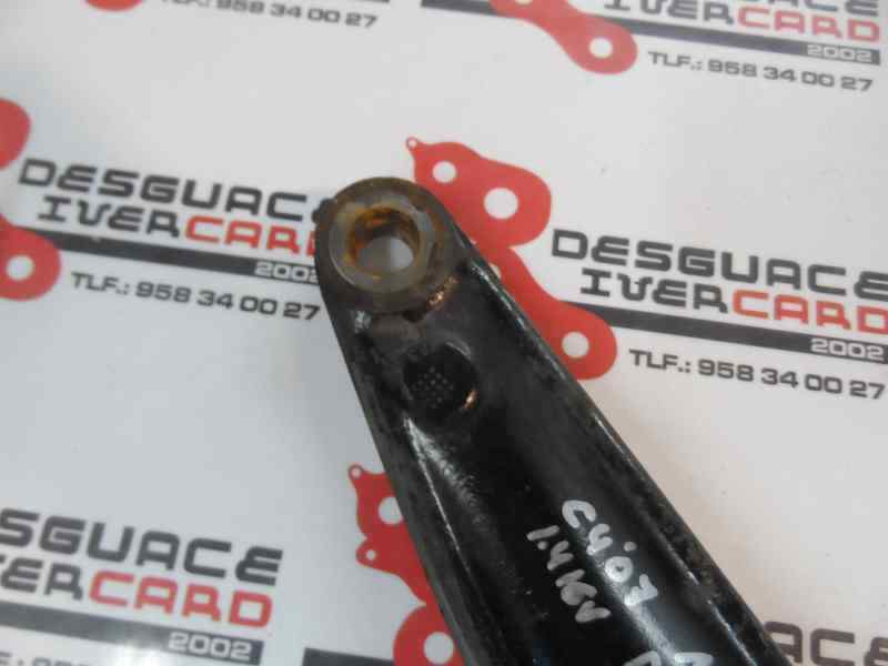 BRAZO SUSPENSION INFERIOR DELANTERO DERECHO CITROEN C4 1.4 MT 88CV | 65KW
