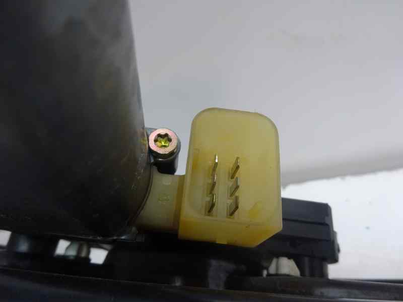 ELEVALUNAS TRASERO IZQUIERDO MERCEDES BENZ CLASE C 2001 2.2 MT 143CV | 105KW
