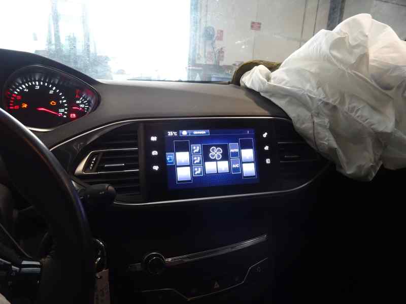 GUANTERA PEUGEOT 308 2017 1.6 BLUEHDI MT 120CV