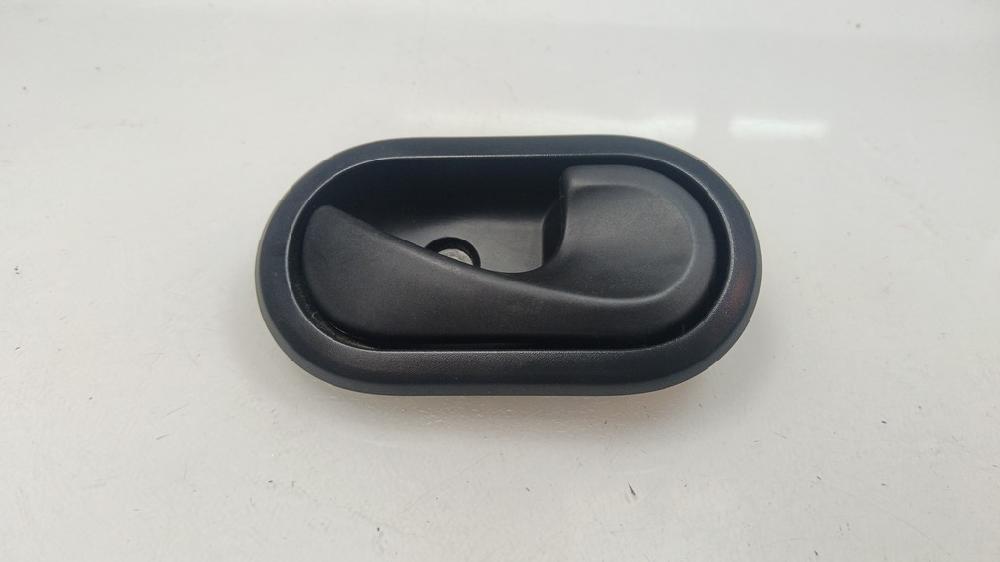 MANETA INTERIOR DELANTERA DERECHA DACIA SANDERO 1.6 MPI MT 87CV