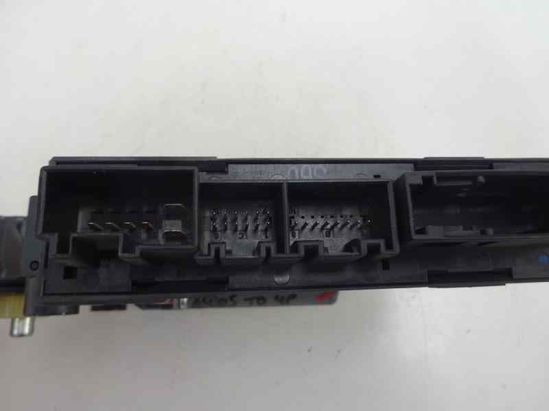 MOTOR ELEVALUNAS TRASERO DERECHO AUDI A4 2.5 TDI MT 163CV
