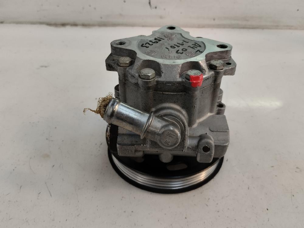 BOMBA DIRECCION AUDI A4 2003 1.9 TDI 6MT 130CV