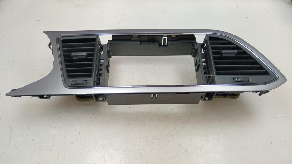 REJILLA AIREADORA CENTRAL SEAT LEON 2019 1.6 115CV TRANSMISION AUTOMATICA, DIESEL