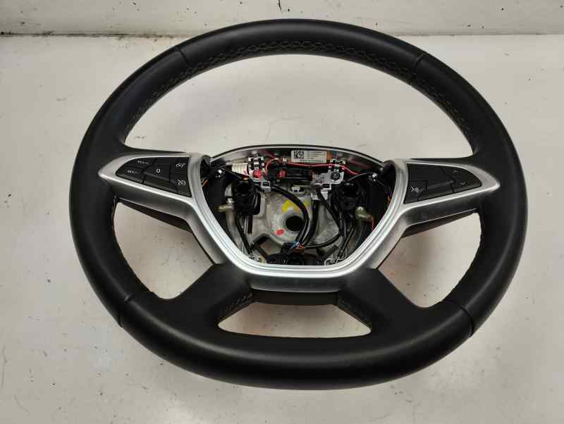VOLANTE DACIA DUSTER 1.5 MT 4WD 115CV | 84KW