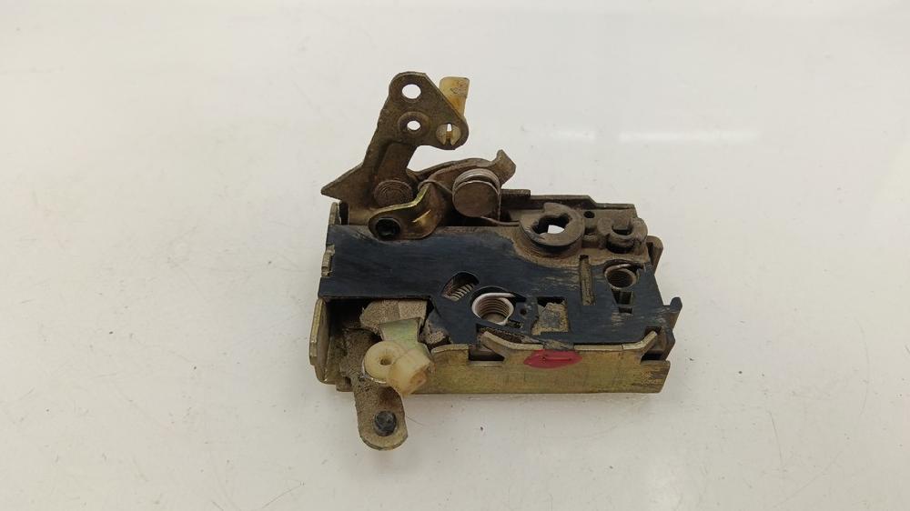 CERRADURA PUERTA DELANTERA DERECHA PEUGEOT 205 1.8 MT 60CV | 44KW