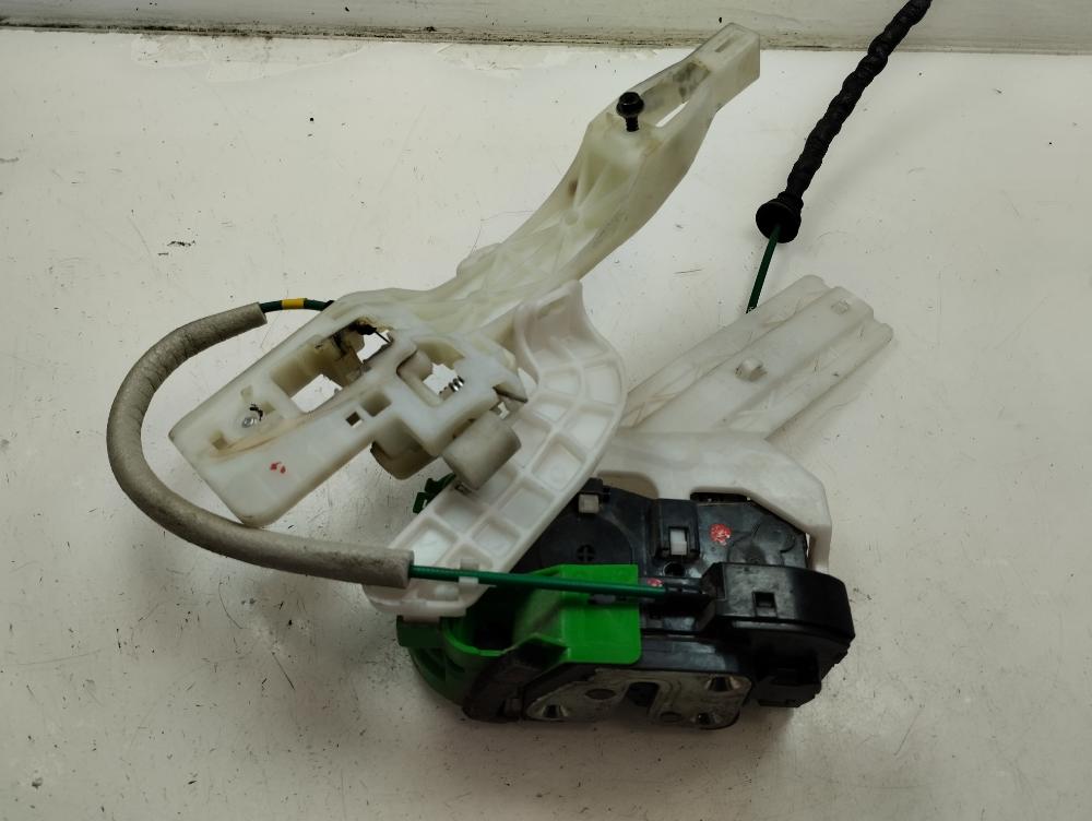 CERRADURA PUERTA TRASERA DERECHA HYUNDAI I40 1.7 CRDI MT 141CV